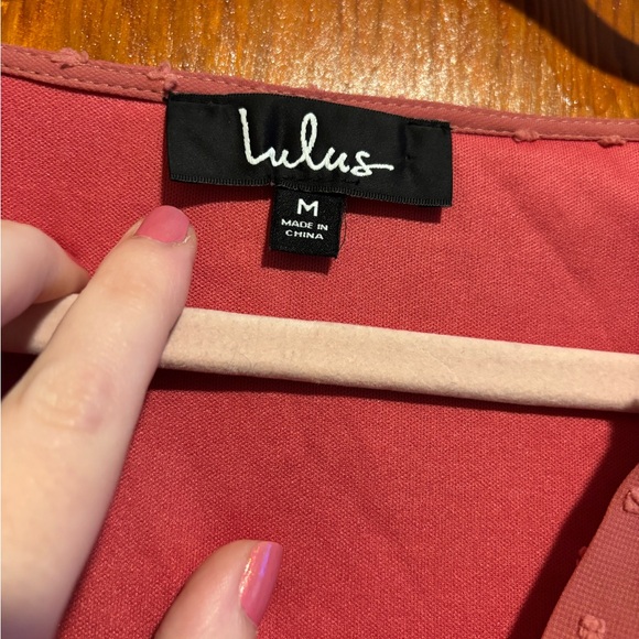 LULU’S Pink Flutter Sleeve Wrap Midi Dress Women’s Size Medium - Picture 5 of 6